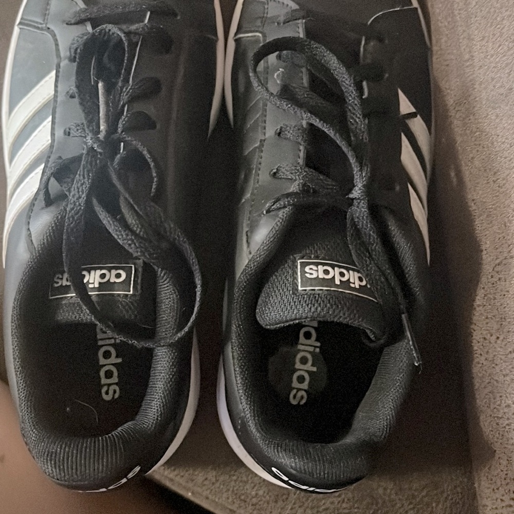 Adidas - Picture 5 of 5